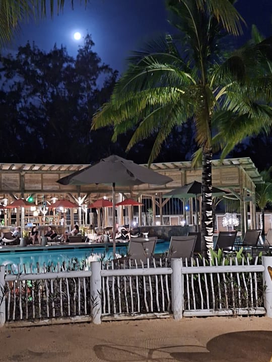 Pool Sunrise Attitude - Adults Only