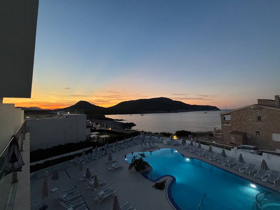 Zimmer HSM Regana - Adults Only