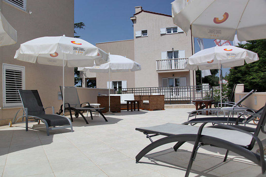 Sundeck Grand Hotel Dramalj