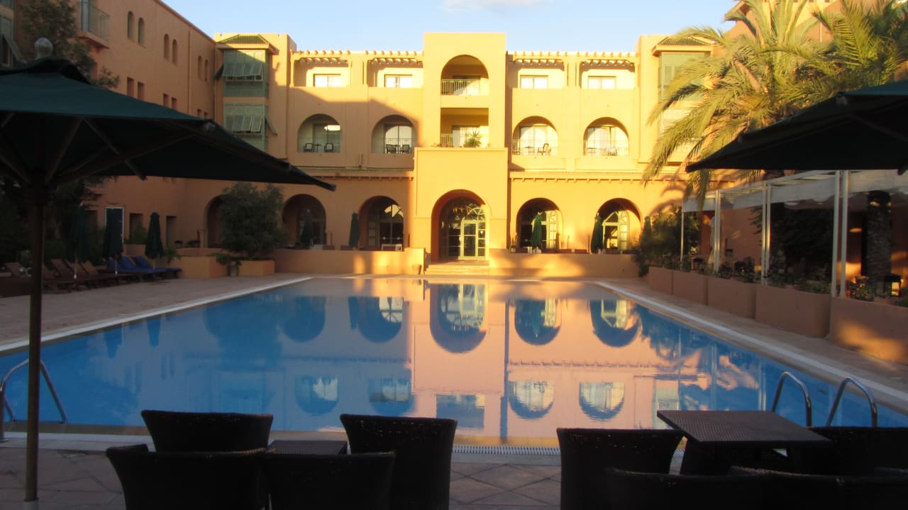 Pool Hotel Alhambra Thalasso