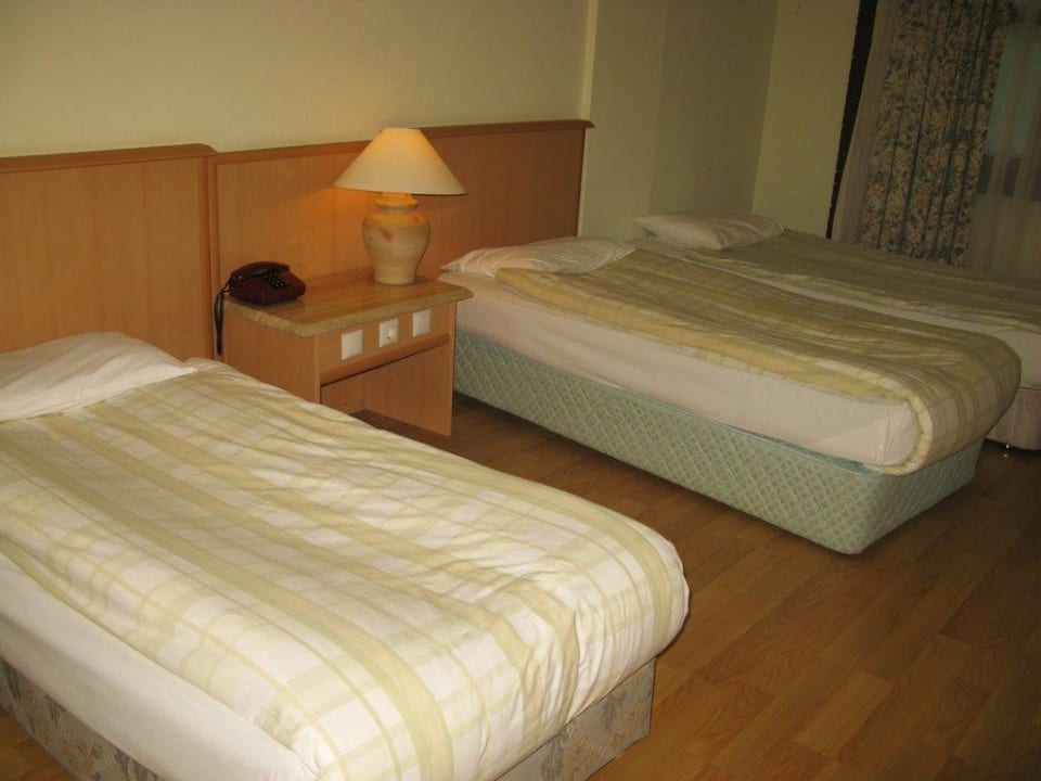 Matratzen waren ok Polat Thermal Hotel