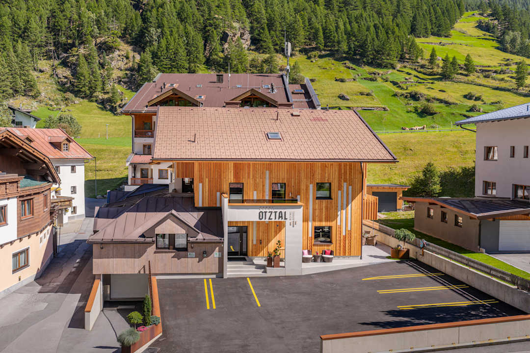 Außenansicht Hotel Garni Ötztal ROOMS & APARTS