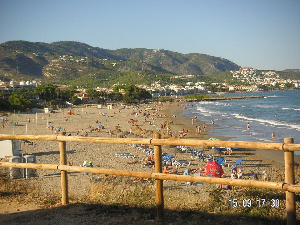 Pláž před hotelem Complejo Eurhostal