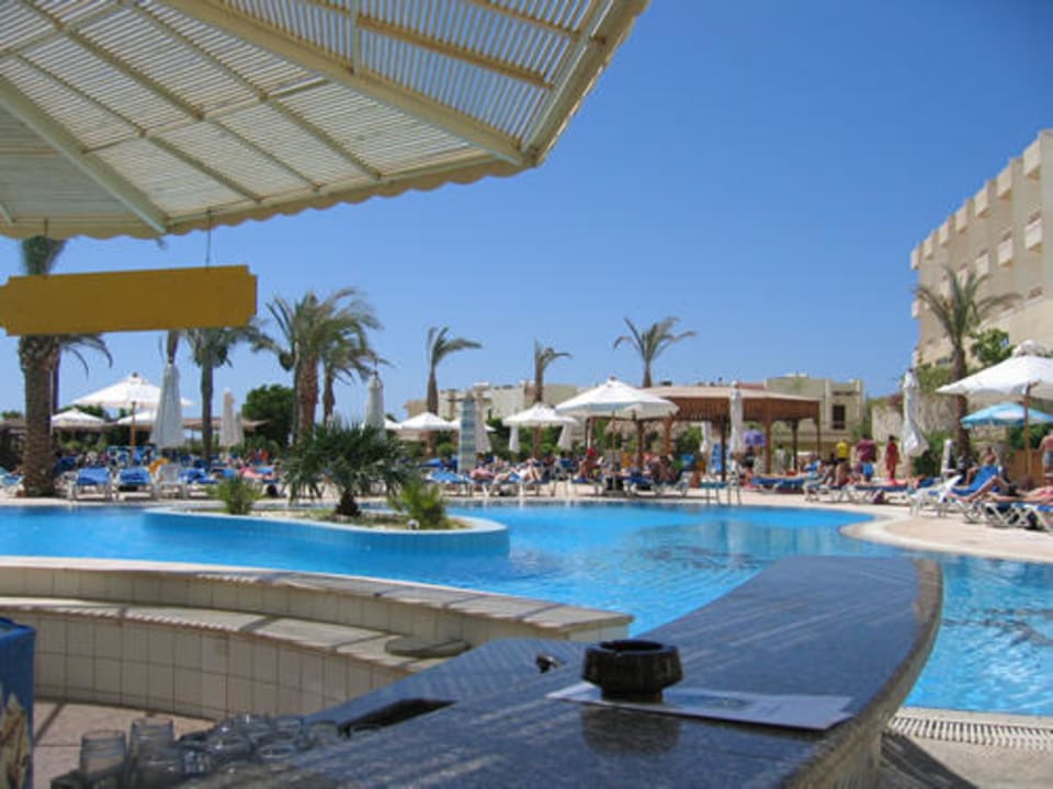 Hilton Shark Bay DoubleTree by Hilton Sharm El Sheikh - Sharks Bay Resort