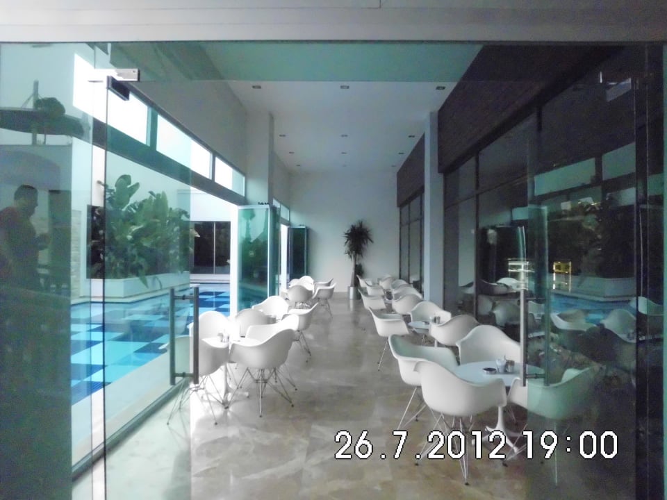 Freisitz in Nähe Eingang Pool Sherwood Blue Belek
