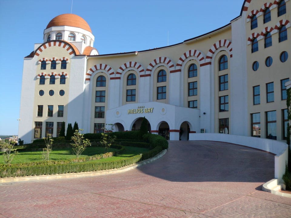 Helios Bay - Auffahrt  Alua Helios Bay