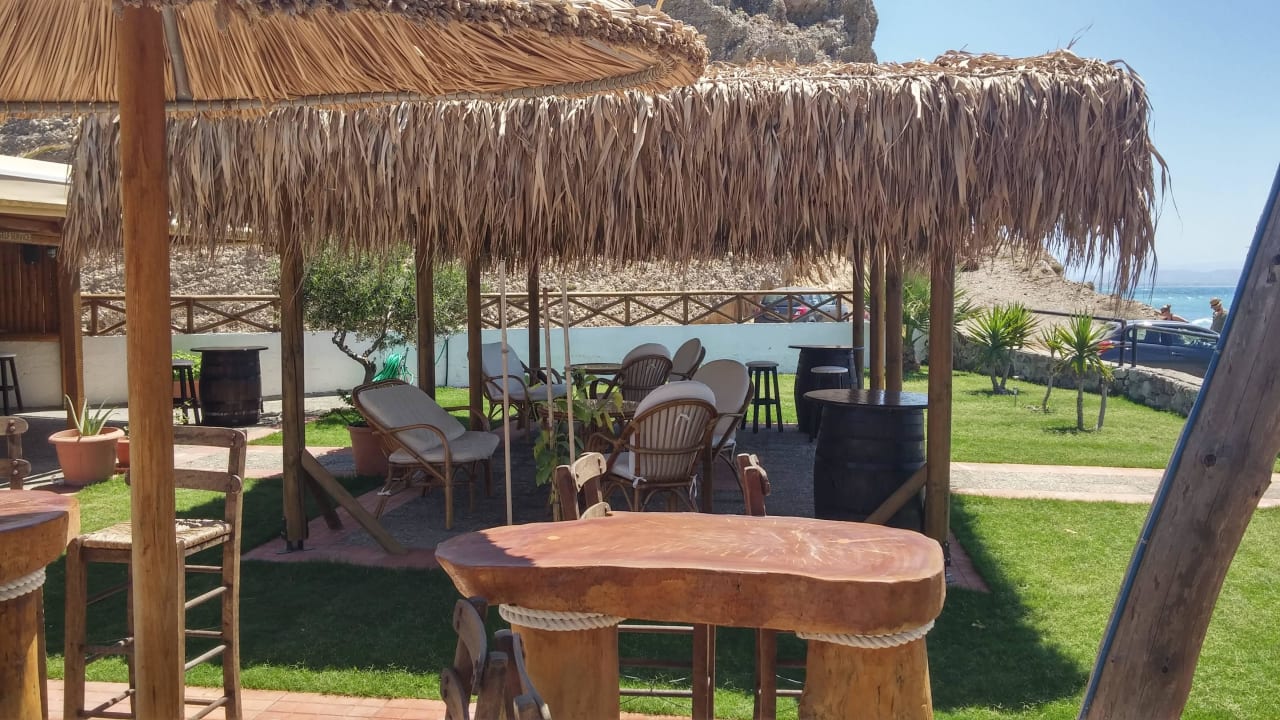 Carollos Beach Bar Apartments Romantika