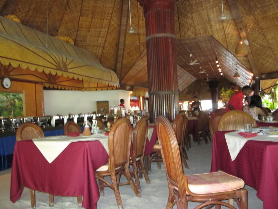 Restaurant Thulhagiri Island Resort