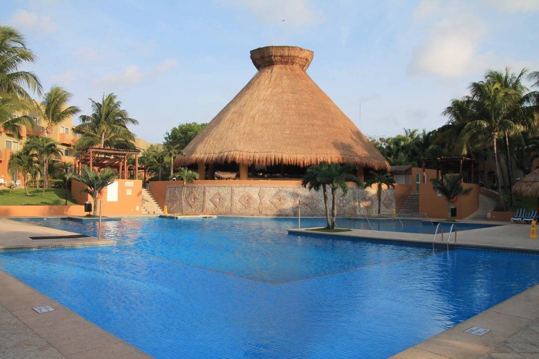 Pool Viva Azteca by Wyndham - All Inclusive Resort