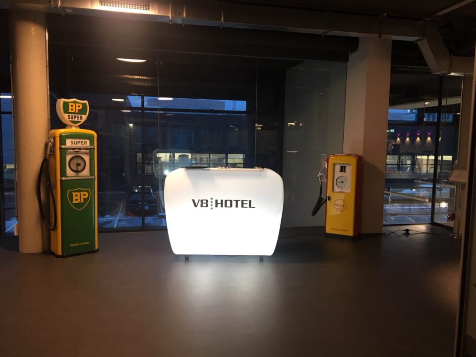 Sonstiges V8 Hotel Classic Motorworld Region Stuttgart