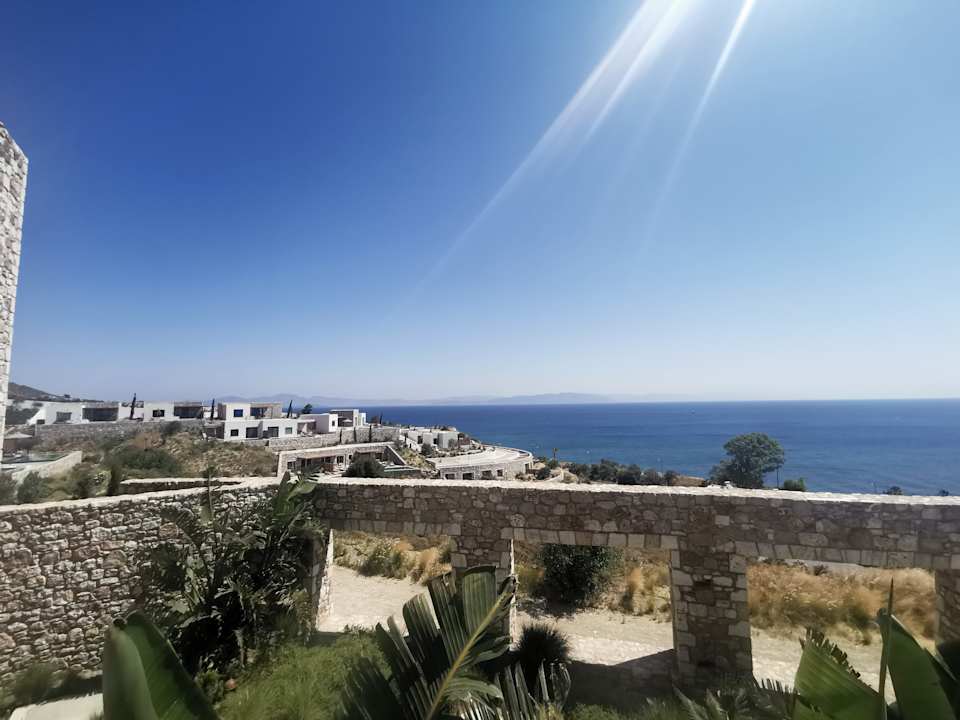 Ausblick KOIA All - Suite Well Being Resort - Adults Only