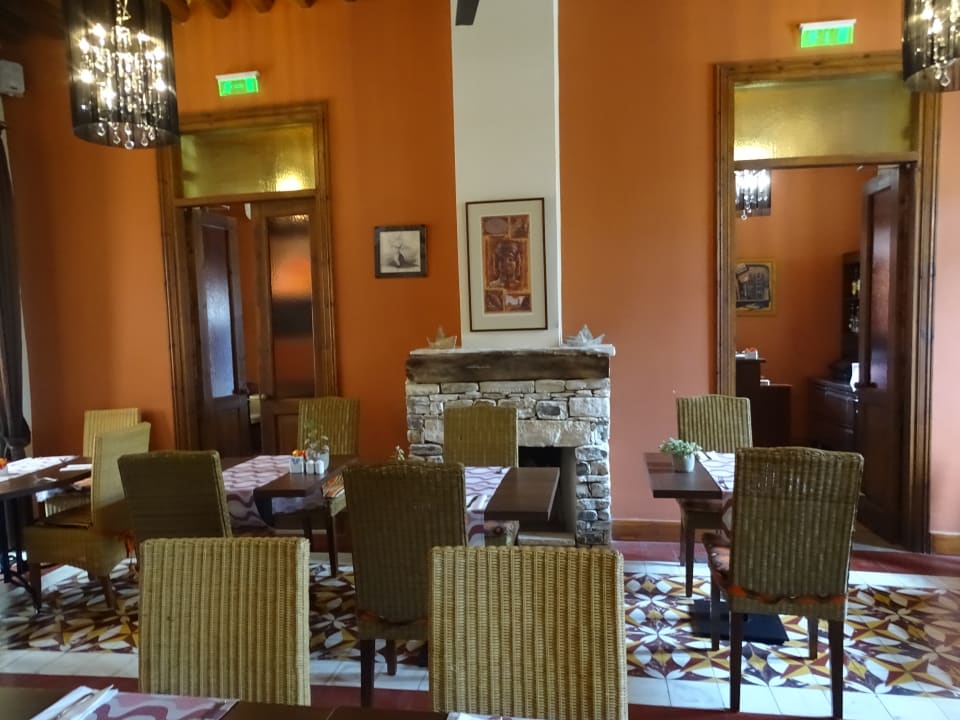 Gastro Hotel The Library Wellness Retreat