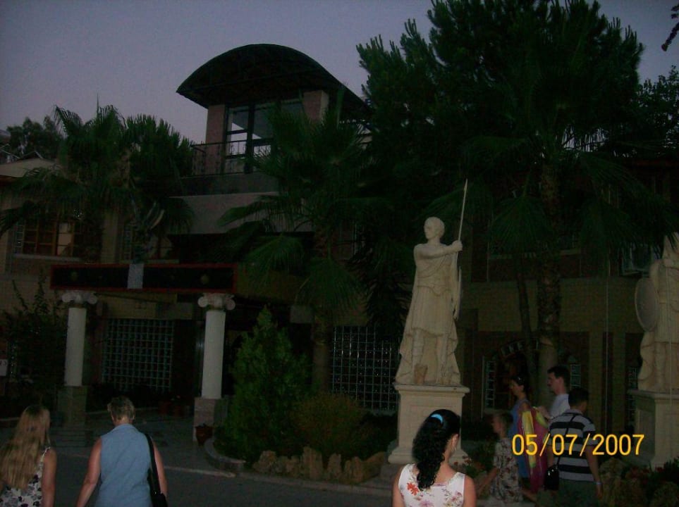 Eingang des Hotels Hotel Club Verano