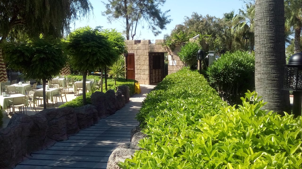 Gartenanlage Adalya Resort & Spa - Adults Only