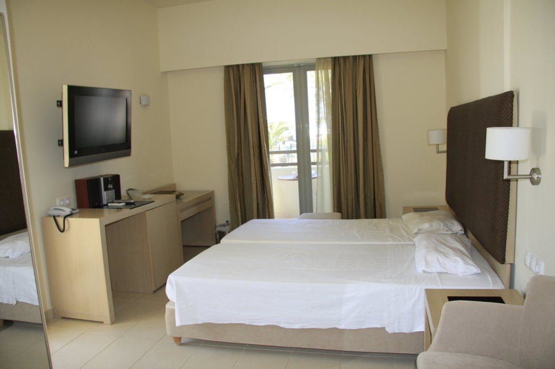 Suite 1001 Hotel Minos Mare Beach