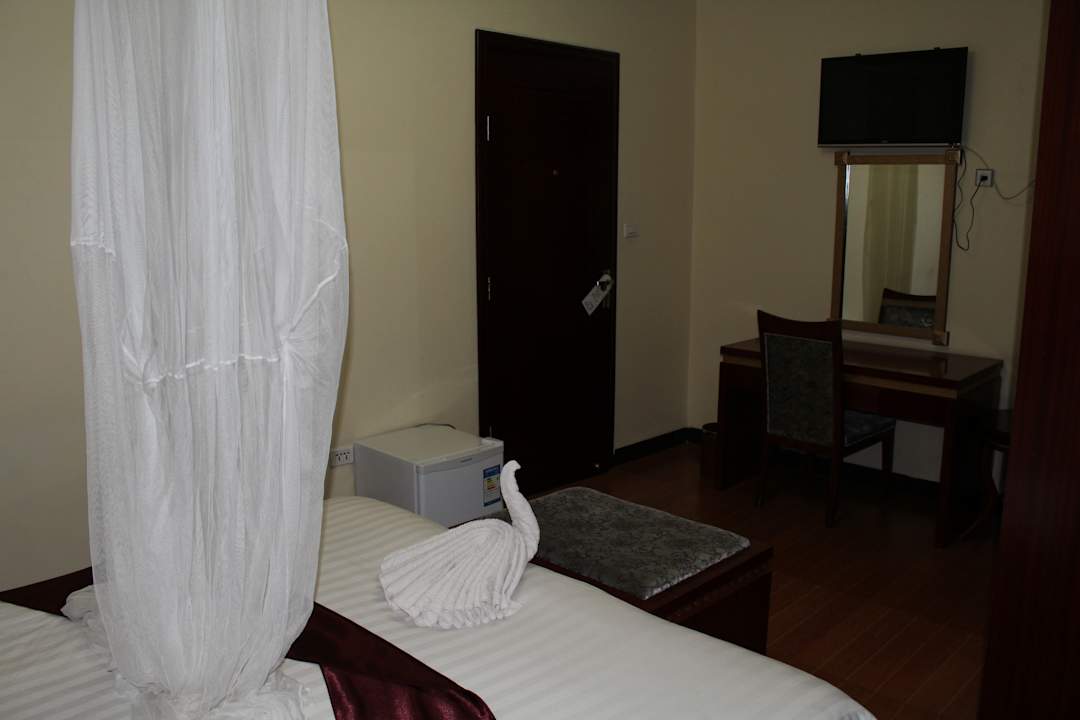 Zimmer Palm Palace Hotel