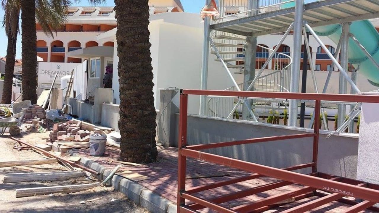 Bilder von der Eröffnung. Baustelle Palm World Side Resort & Spa