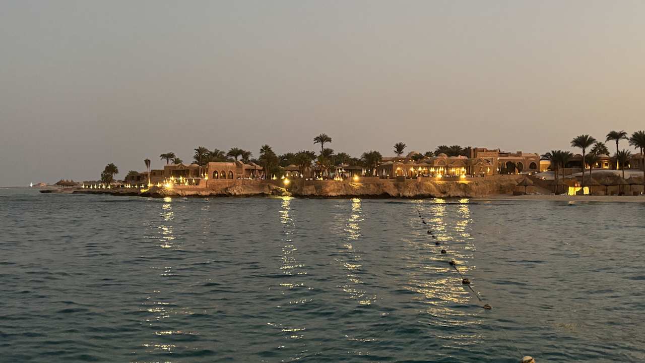 Außenansicht Mövenpick Resort El Quseir