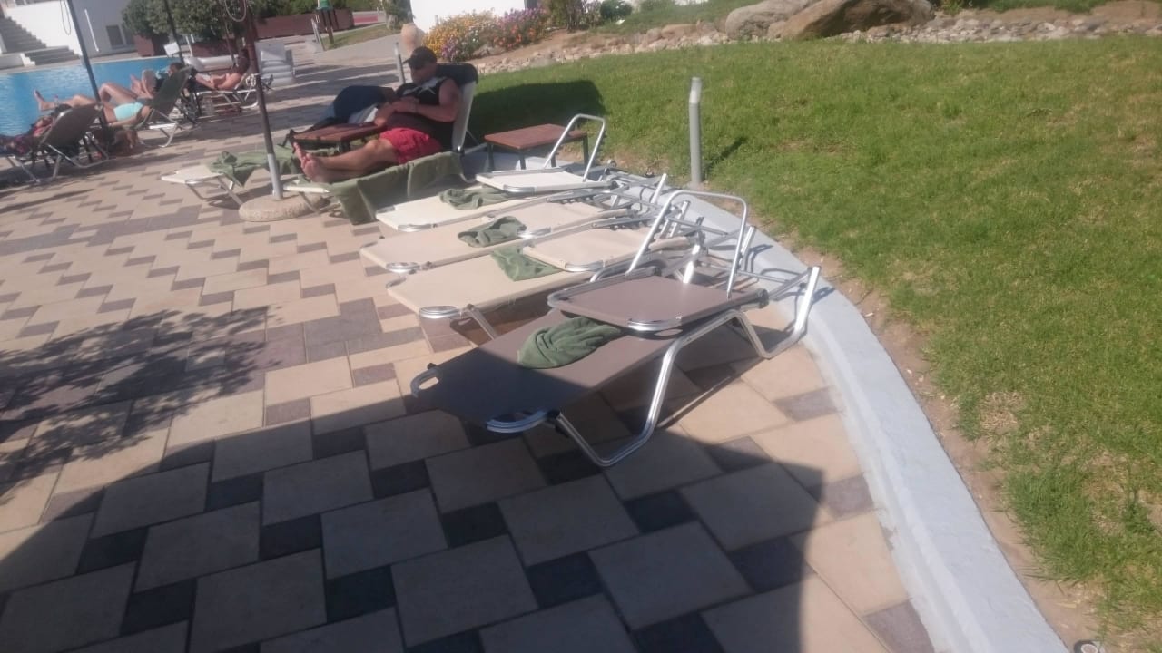 Reservieren verboten? Interessiert aber keinen Atlantica Marmari Palace