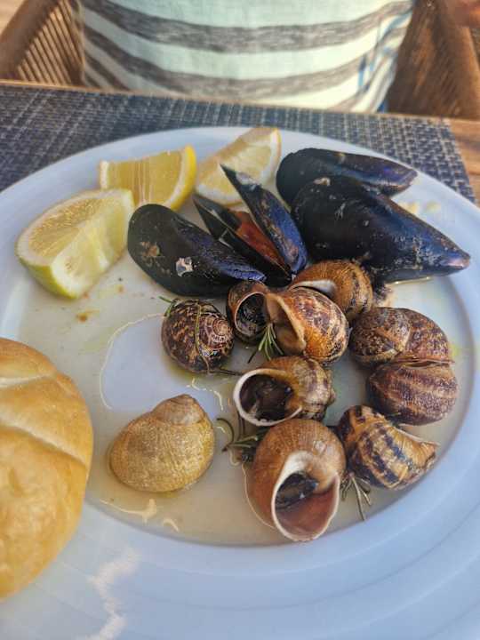 Gastro Knossos Beach Bungalows Suites Resort & Spa