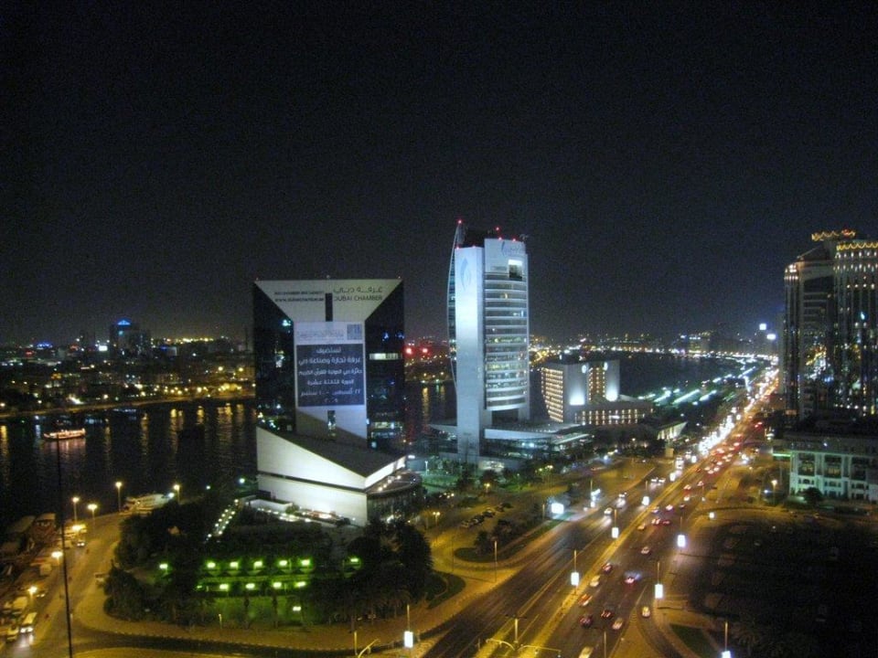 Blick vom Hoteldach bei Nacht Golden Sands Hotel Creek
