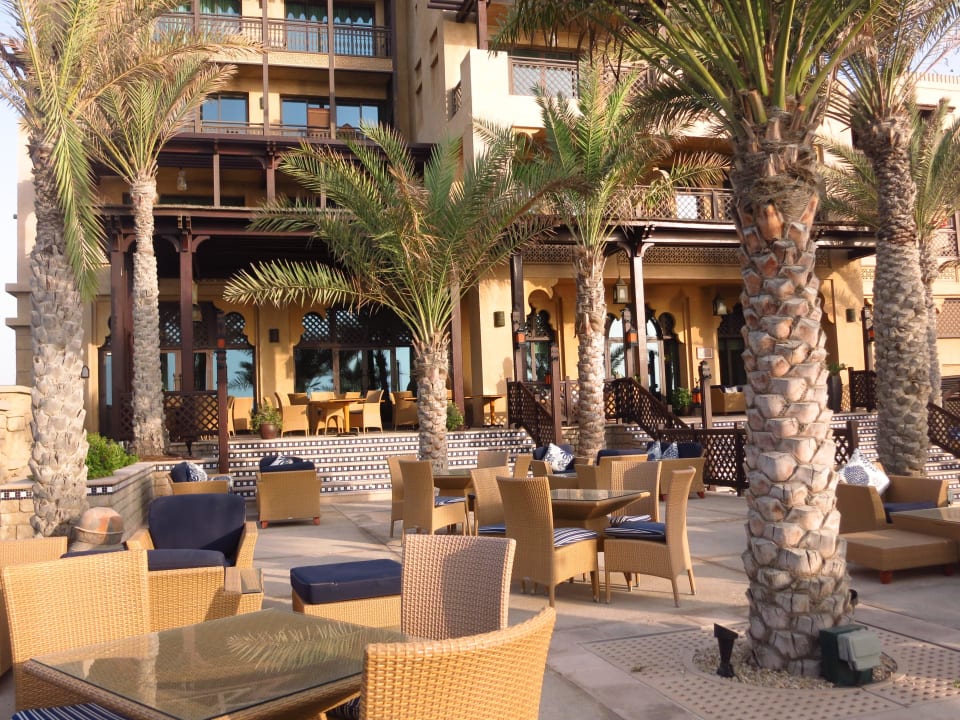 Bar am Pool Jumeirah Mina Al Salam