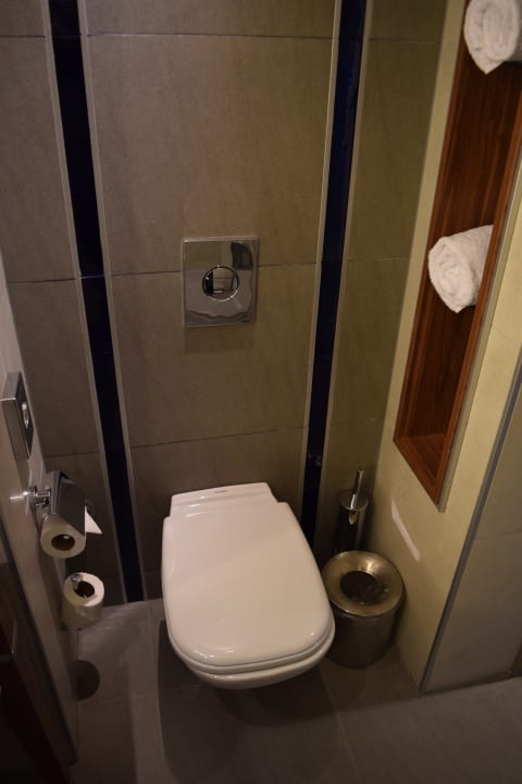 WC im Bad Hampton By Hilton Bursa