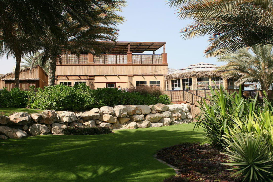 Barasti - Bar Le Meridien Mina Seyahi Beach Resort & Waterpark