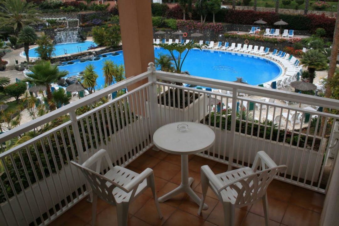 Balkon - Blick auf die Poollandschaft Hotel Puerto Palace