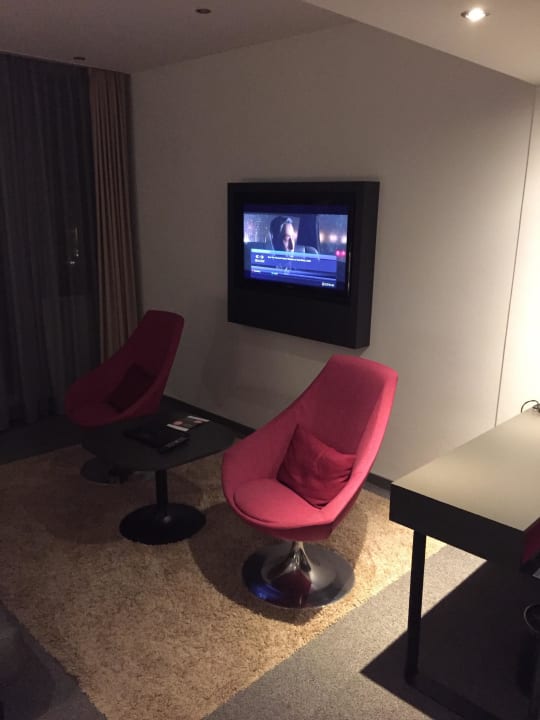 TV Hotel Berlin, Berlin