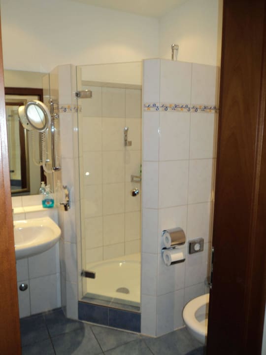 Blick ins Bad Gasthof zur Post - Oberwirt