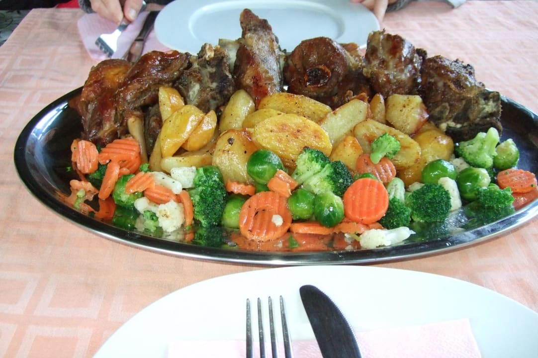 Hausgemachtes Lamm für 2  Pension Breza