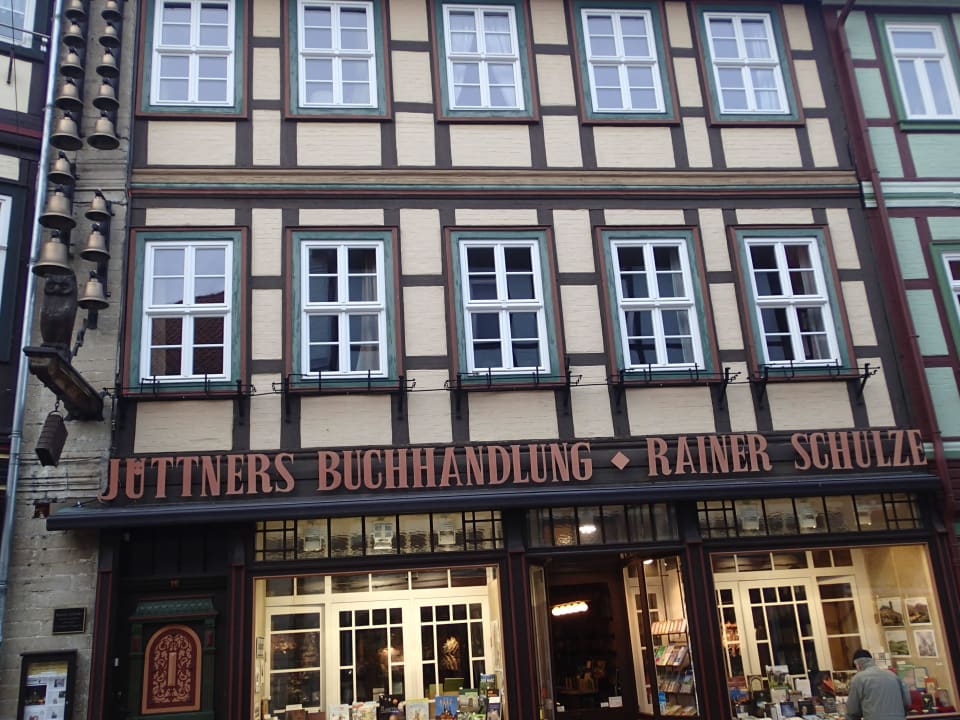 Fachwerkhaus mit Glockenspiel in Wernigerode REGIOHOTEL Schanzenhaus Wernigerode