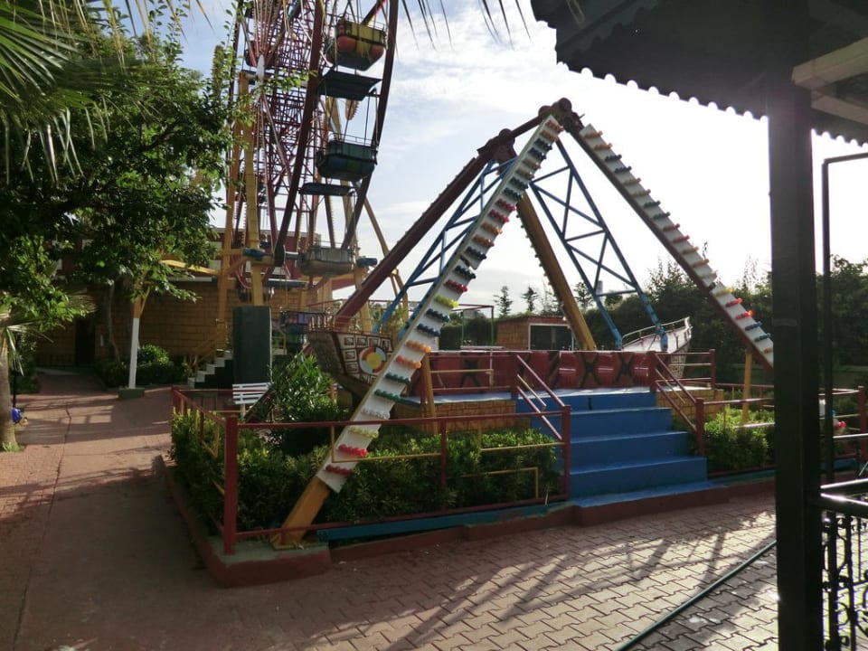 Luna Park Botanik Hotel & Resort