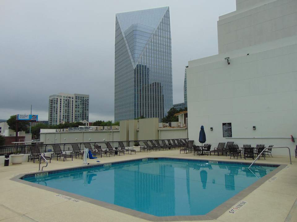 Pool Embassy Suites Hotel Atlanta-Buckhead