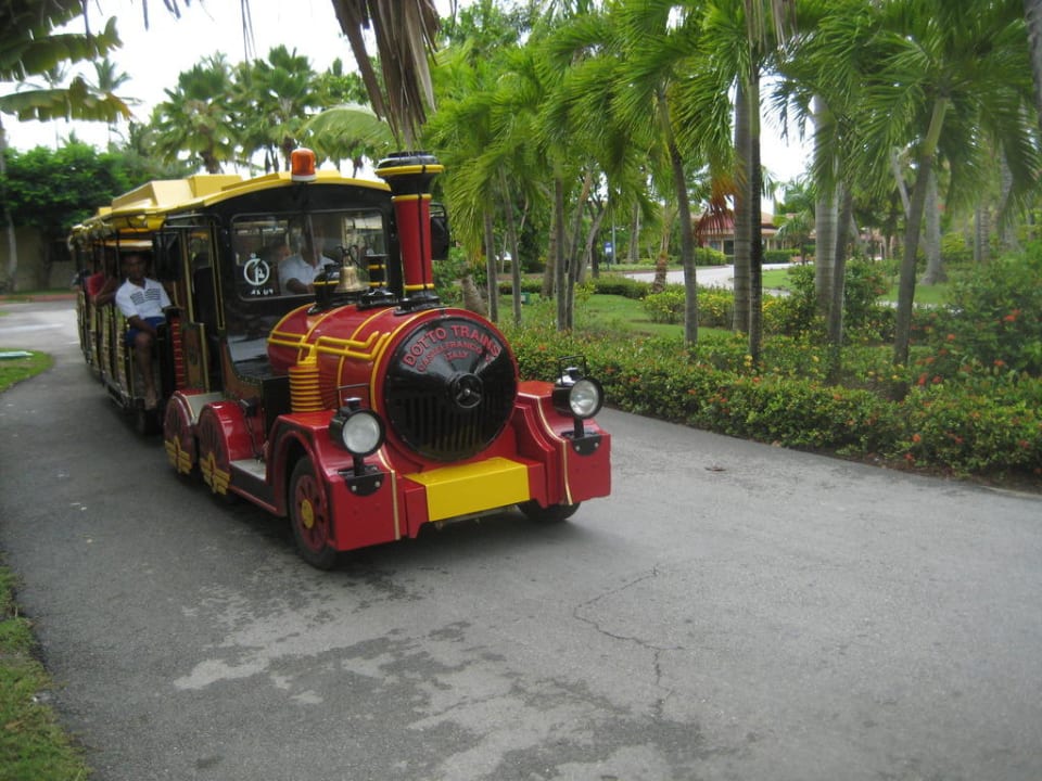 Bimmelbahn Hotel Grand Palladium Palace Resort, Spa & Casino