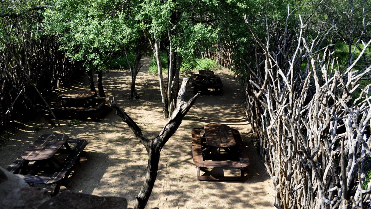 Gesicherter Picknickplatz an der Hide Hotel Mkhaya Game Reserve