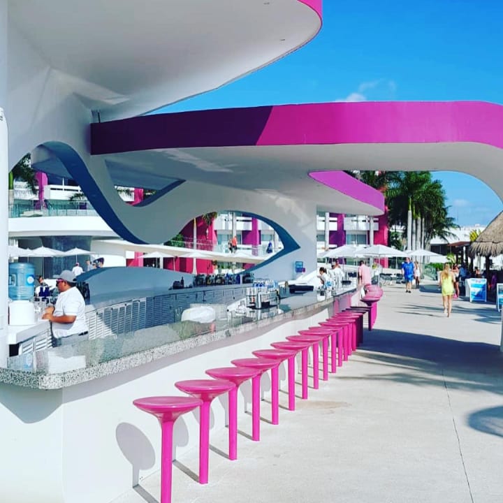 Pool Temptation Cancun Resort - Adults only