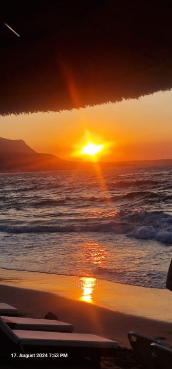 Strand High Beach Resort