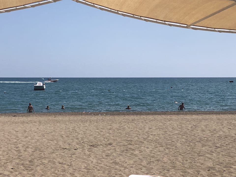 Strand Grand Park Lara Hotel