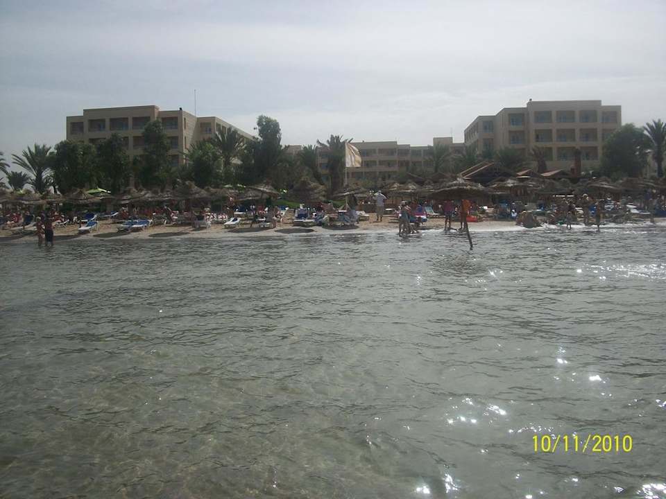 Vom Meer auf das Hotel Hotel Rosa Beach