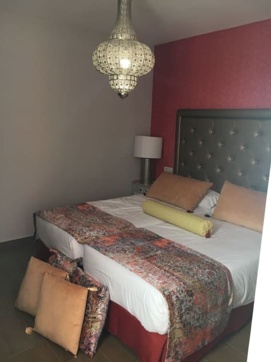 Schlafzimmer Alhambra Boutique Apartments by PMC Resorts