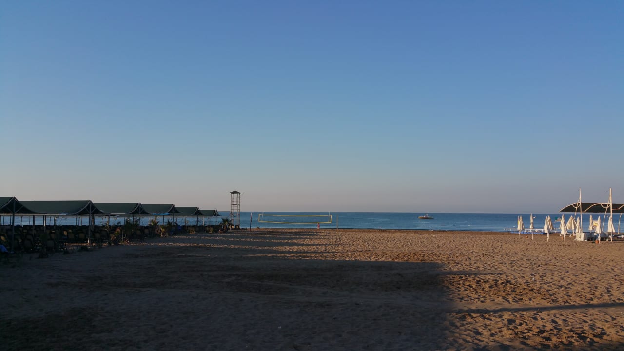 Strand Side Royal Palace Hotel & Spa