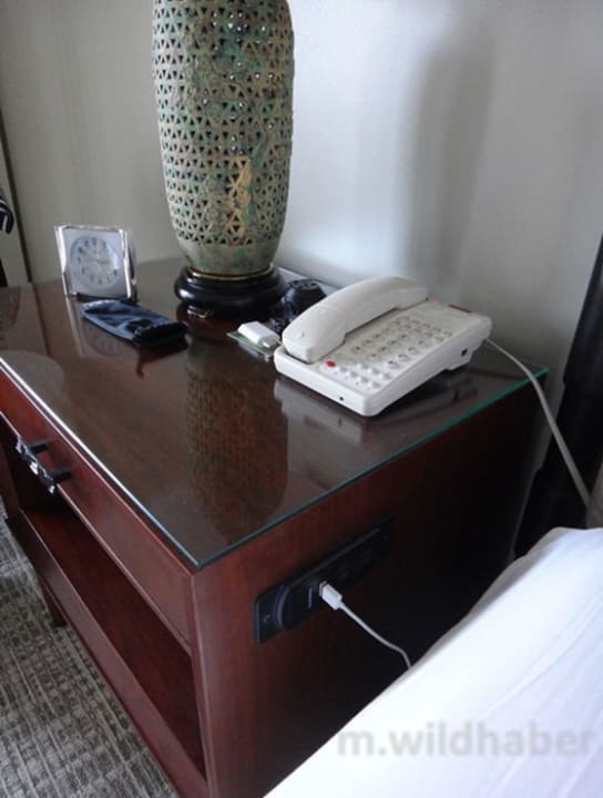 Strom und USB / Ladestation Hotel The Fairmont Orchid Hawaii