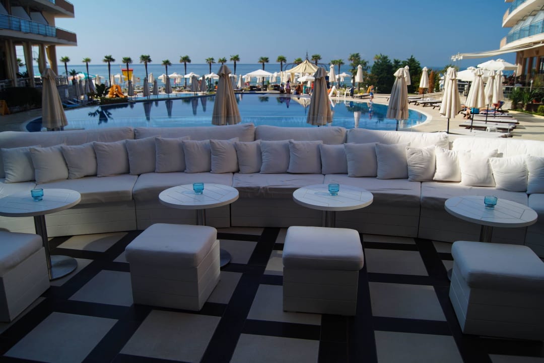 The lobby Hotel Zornitza Sands