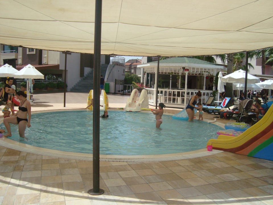 Kinder Pool Hane Family Resort