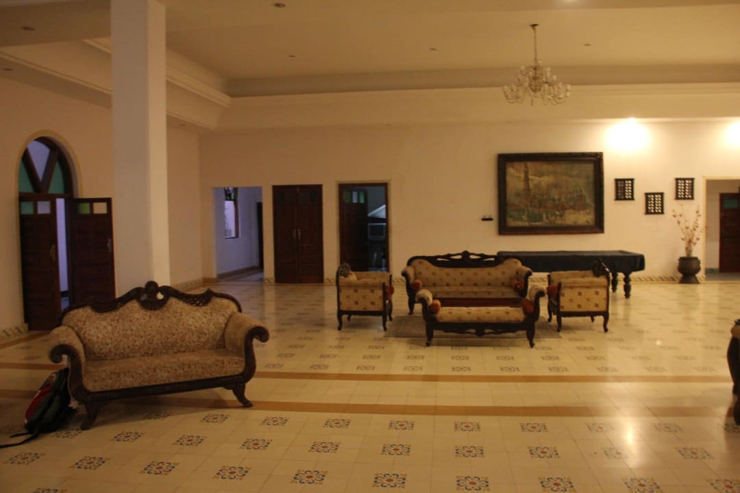 Großzügige Lobby! Hotel Sara Vilas