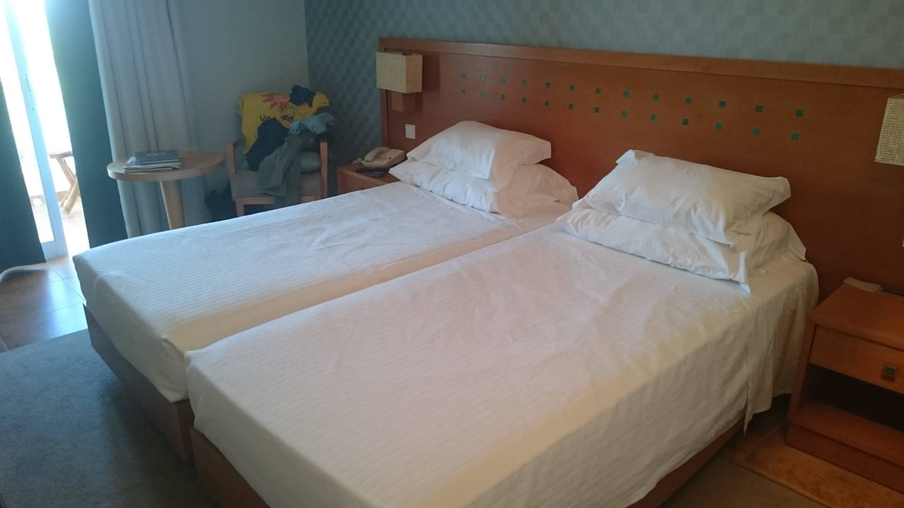 DZ Standard Ozadi Altura Beach Resort