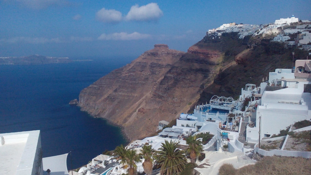 Blick auf Firostefani Kafieris Blue Apartments
