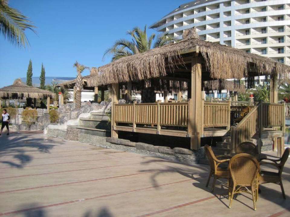 Gartenanlange am Pool Royal Wings Hotel